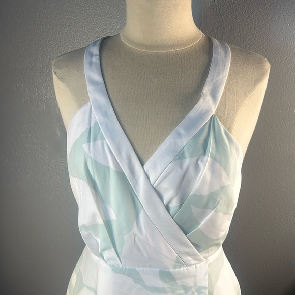 New. 3/4 long mint and white dress.. size 10 - Picture 2 of 7